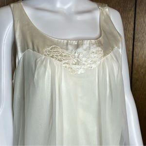 Vintage 1960s Gossard Artemis White layered Chiffon gown
